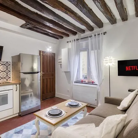 Le Petit T2 Cosy Proche Paris Daire Versay