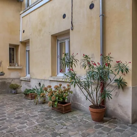 Le Petit T2 Cosy Proche Paris